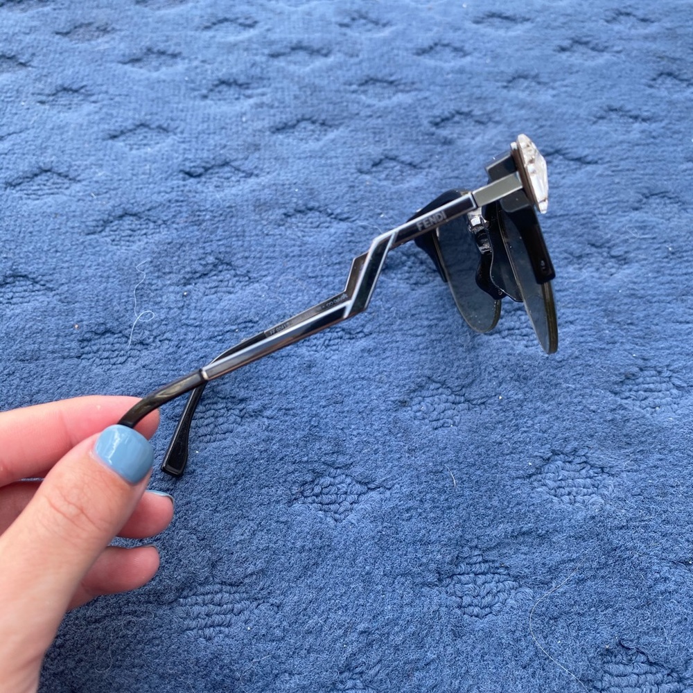 Fendi Sunglasses - Picture 2 of 5
